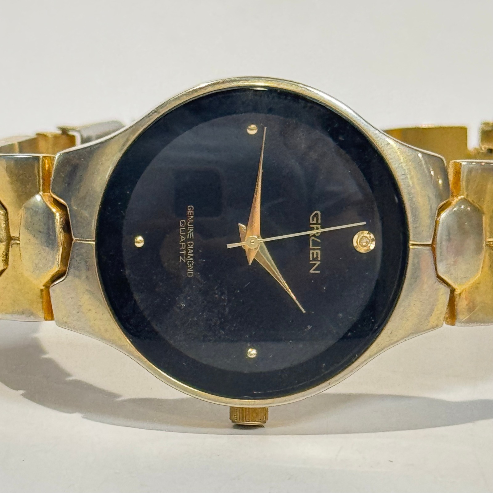 Gruen Gu2000 Mens Gold Tone Quartz Watch Black Dial Genuine Diamond Markers